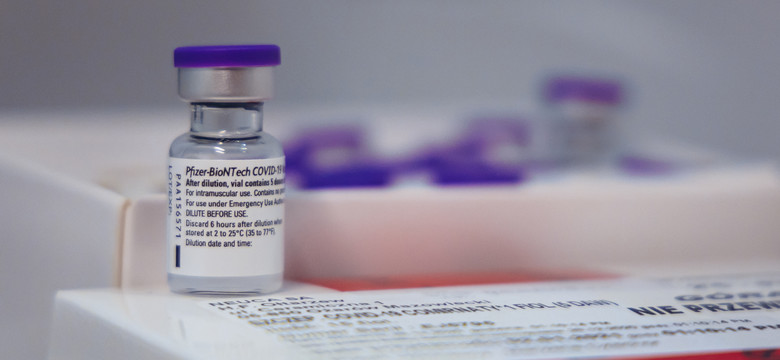 Austria rezygnuje z obowiązkowych szczepień przeciw koronawirusowi