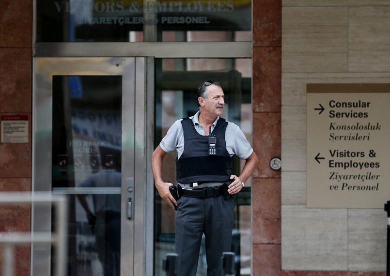 Atak na konsulat USA w Stambule