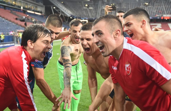 Slavlje fudbalera Zvezde posle ulaska u Ligu šampiona