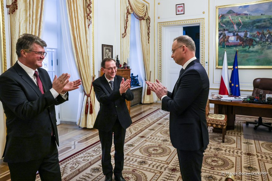 Andrzej Duda z Mariuszem Kamińskim i Maciejem Wąsikiem w Pałacu Prezydenckim (24.01.2024).