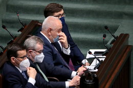 Sejmowa komisja mówi "tak" absolutorium dla rządu. Ale chce, by usunął nieprawidłowości wskazane przez NIK