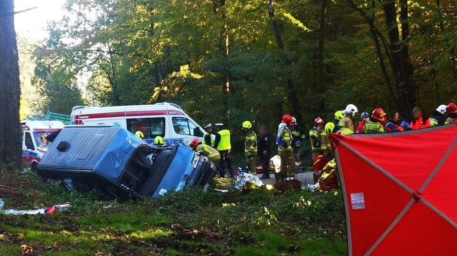 Ujazd: Bus przewożący osoby niepełnosprawne miał wypadek