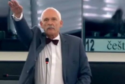 Janusz Korwin-Mikke hajluje w UE