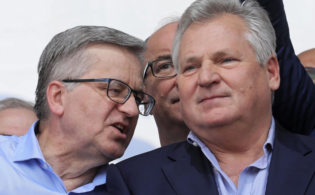 Byli prezydenci RP Bronisław Komorowski i Aleksander Kwaśniewski