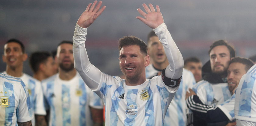 Messi najpierw się cieszył, a chwilę potem zalał się łzami (WIDEO)