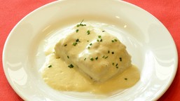 pyszny obiad na piątek. podajemy przepis, ty gotujesz. dorsz pod kremową pierzynką