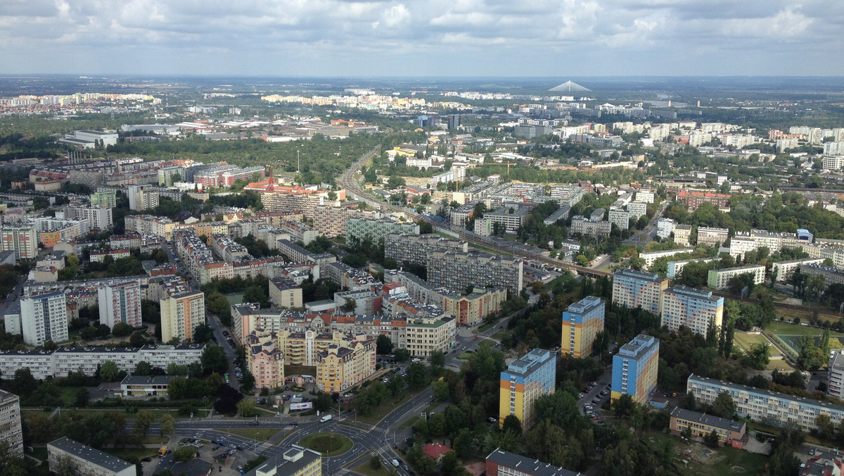 Mimo ponad 20 prac, które wpłynęły do miasta, urzędnicy nie zdecydowali się wybrać żadnej z nich i unieważnili przetarg na projekt pomnika żołnierzy wyklętych, który ma stanąć w pobliżu Dworca Głównego PKP.