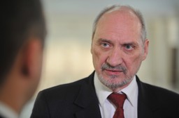 Macierewicz skazany na 10 tys. zł grzywny