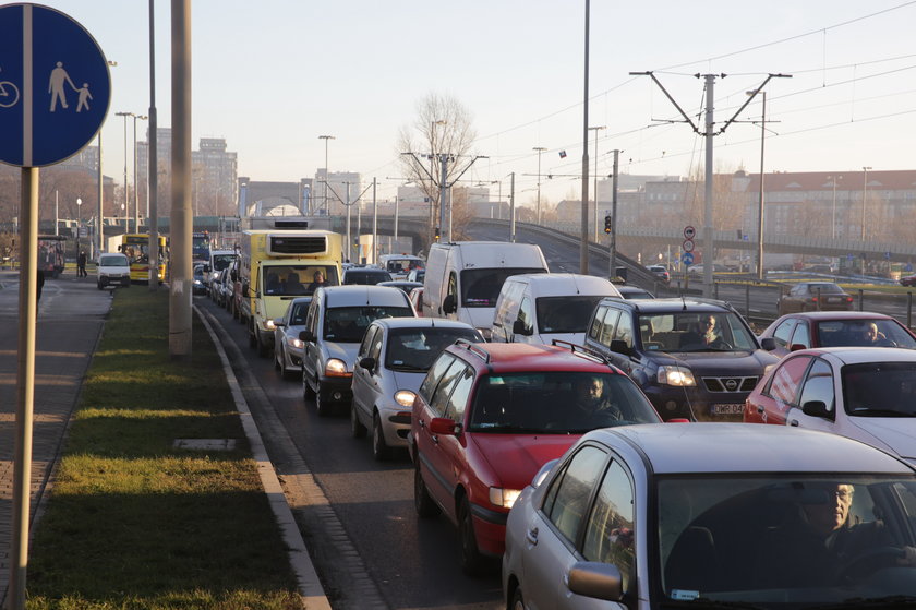 Zakorkowany pl. Społeczny