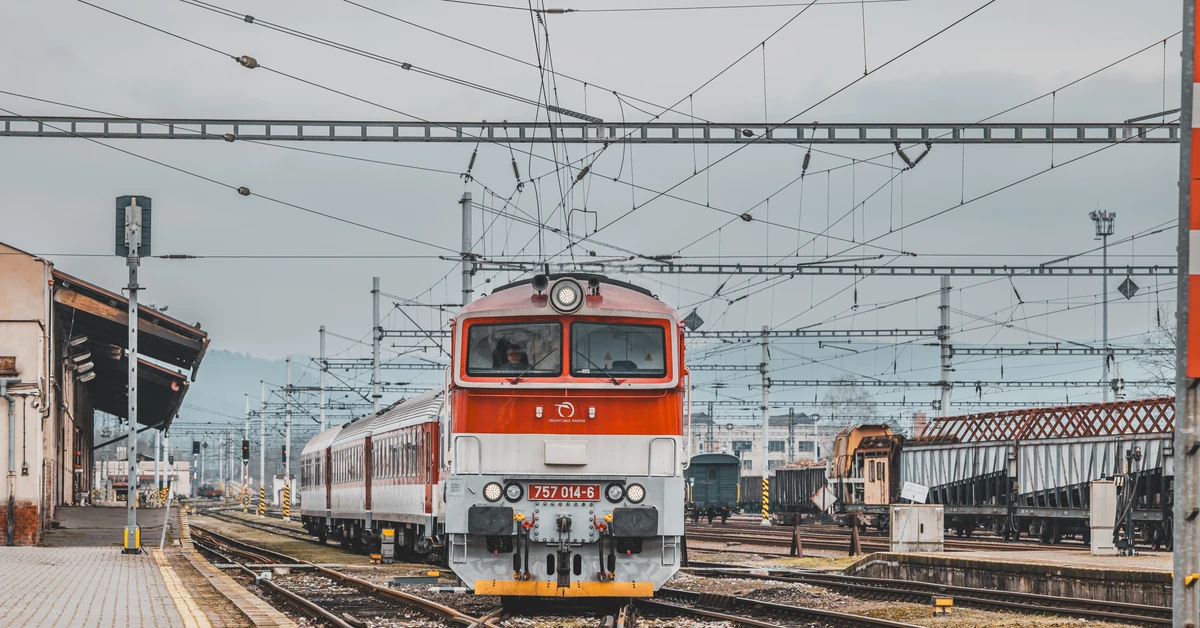 Katastrofa kolejowa na Słowacji. Ponad 100 rannych, są osoby zakleszczone