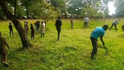 Christians join Muslims to clear grass at Kaduna praying ground for Sallah. [Daily Trust]