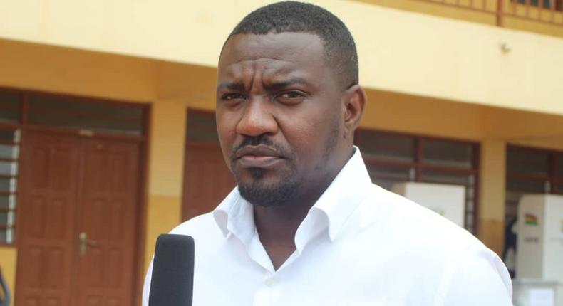 John Dumelo