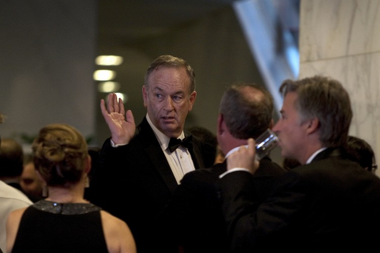 Bill O'Reilly. 24 mln dolarów. Znany głównie jako gospodarz konserwatywnego programu w Fox News. Jest również autorem książek: 