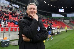Mirosław Smyła: Fajnie byłoby ograć Stokowca, ale do meczu z Lechią podchodzimy z dużą pokorą