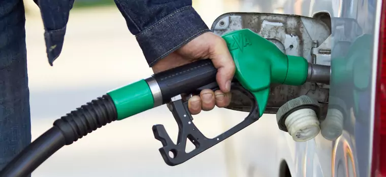 UOKiK sprawdził jakość paliw. Wciąż można trafić na gorszą benzynę czy diesla w Polsce