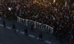 "Oszust!". Kibice protestowali pod stadionem