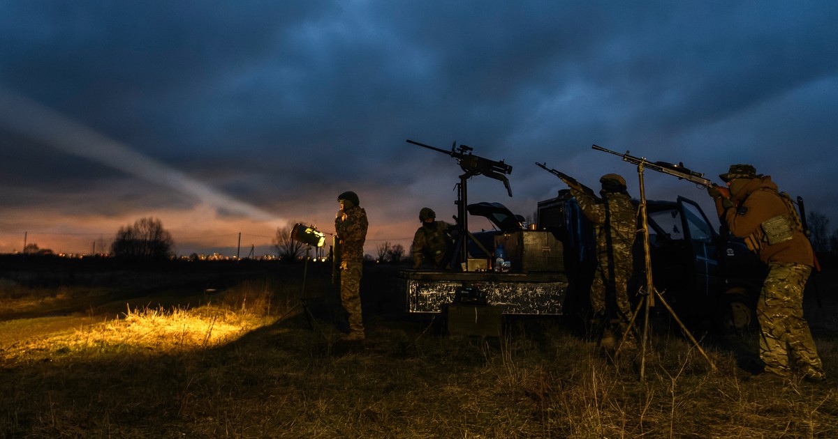 Ukraina mści się za Sumy. Atak dronami na rosyjską Szuję