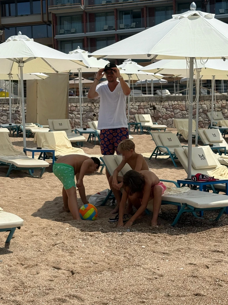 Miloš Krasić sa decom