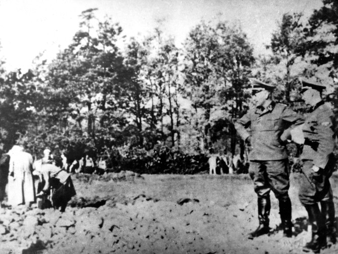 KL Auschwitz. Archiwalne ZDJĘCIA z czasów wojny