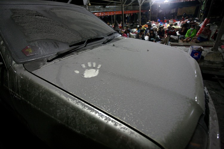 Wybuchł wulkan na Sumatrze