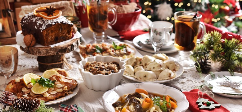 Uszka z kapustą i grzybami za 90 zł, a sernik? Świąteczny catering od gwiazdy "Na Wspólnej"