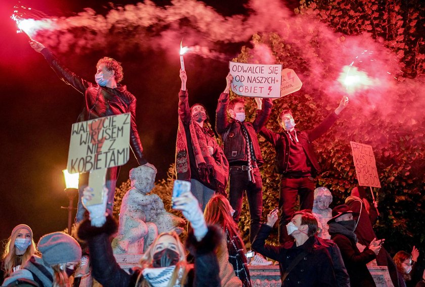 Polacy o protestach. Jasne stanowisko