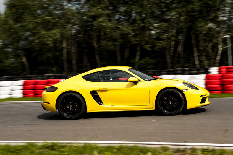 Jaguar F-Type i Porsche 718 Cayman