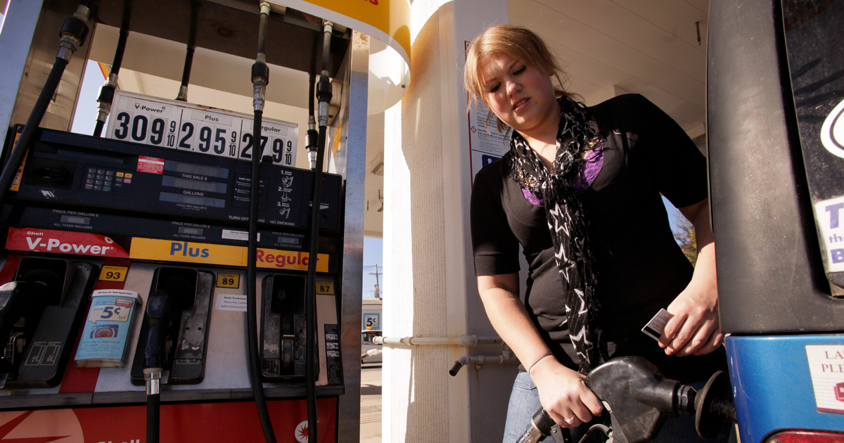 US gas prices fall below 2 per gallon for the first time in 4 years