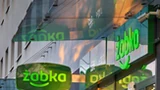 Do której otwarta jest Żabka w Boże Ciało? Godziny otwarcia