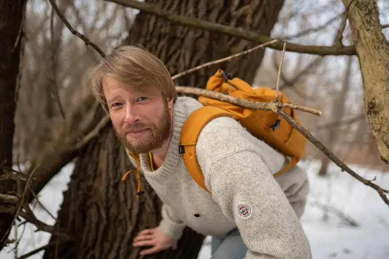 Łukasz, podczas tropienia zwierzaków, foto: Dominik Czerny