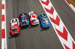 Robert Kubica nadal wolny. Polak 13. w niedzielnym wyścigu serii DTM