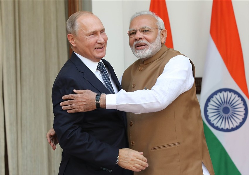 Vladimir Putin i Narendra Modi u Nju Delhiju u oktobru 2018.