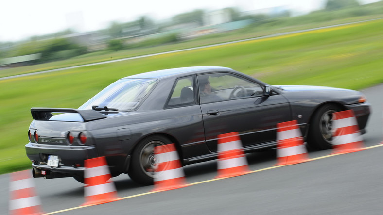 4. Nissan Skyline R32 (1989-93) - od 29 000 zł