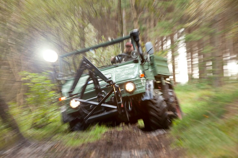 Unimog 406 - klasyk na ciężkie warunki