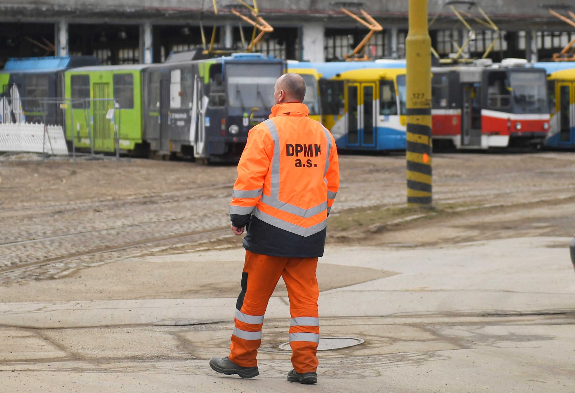 Vodiči košického dopravného podniku sa v utorok 14. februára 2023 zapojili do neobmedzeného ostrého štrajku.