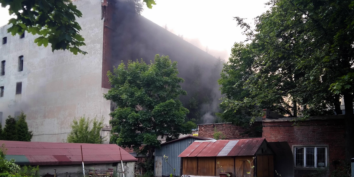 Pożar dawnej fabryki Polmo 