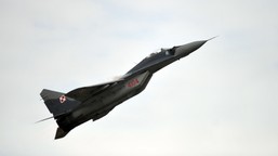 polskie myśliwce polecą na wojnę z rosją. generał widzi poważny problem