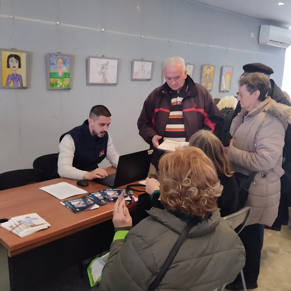 U Zemunu predstavljena nova penzionerska kartica