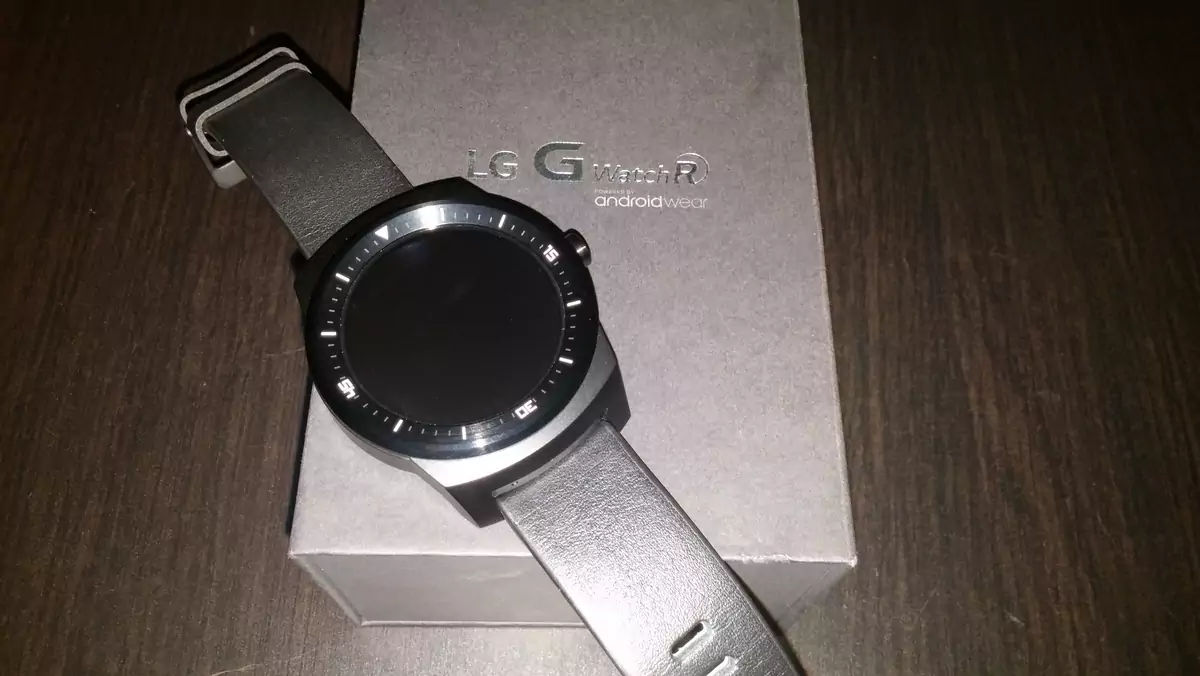 LG G Watch R trafił do Polski