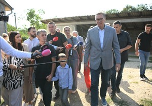 Aleksandar Vučić u poseti porodici Todorović