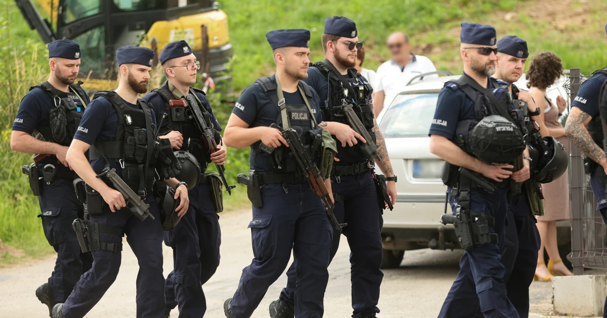 Nowe informacje w sprawie obławy w Starej Wsi. Policja ujawnia szczegóły