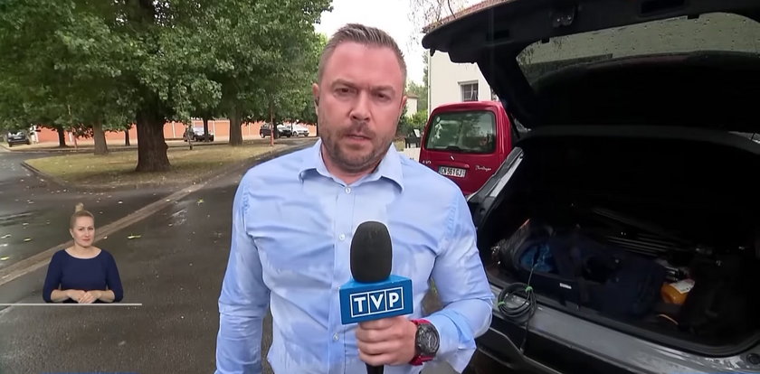 Reporter „Wiadomości” Bartosz Łyżwiński napadnięty w Paryżu. „Minutę po relacji”