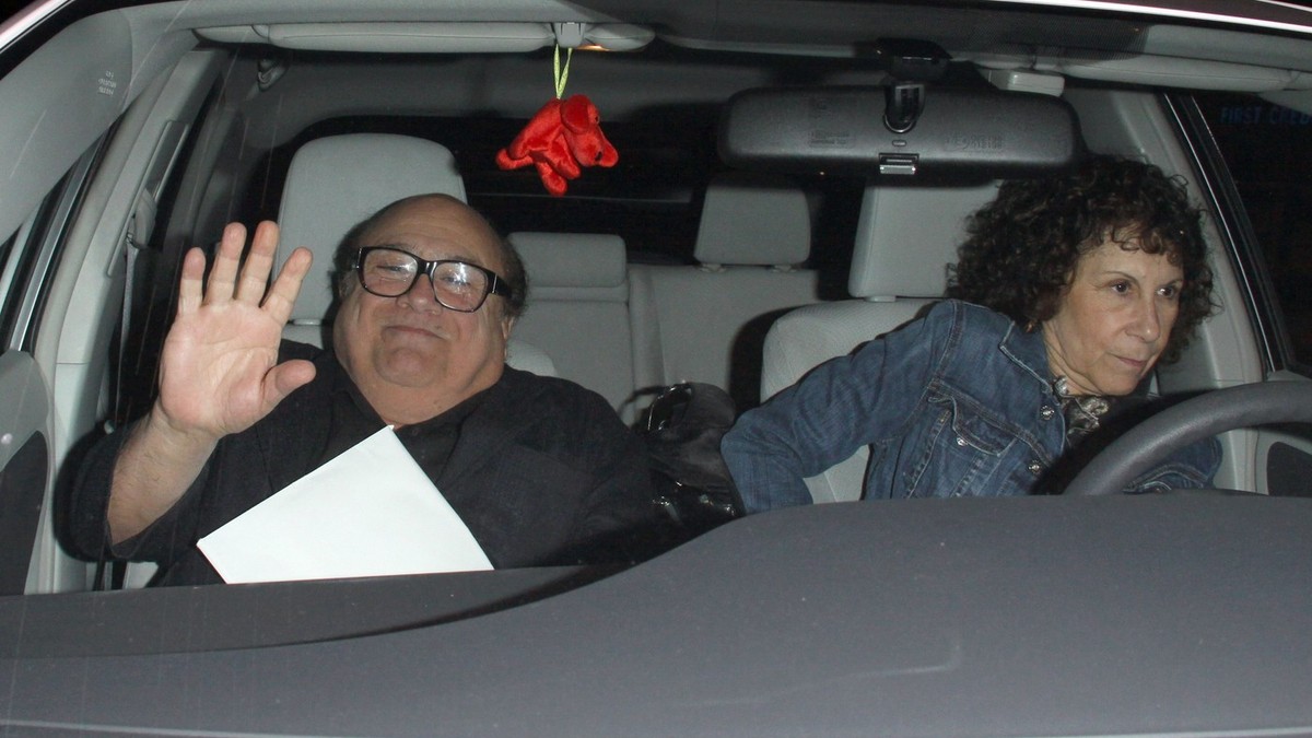 Deni Devito i Ria Perlman