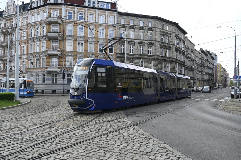 Komunikacja wróciła do roboczych rozkładów