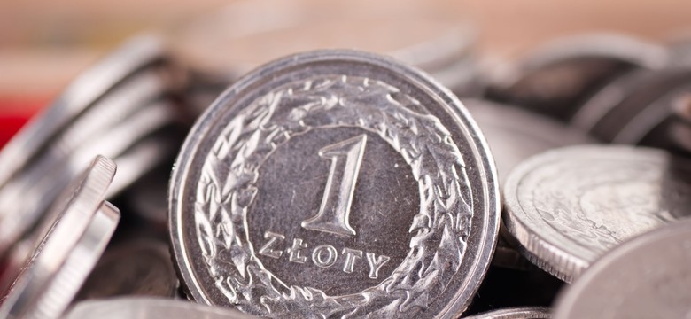 Wójt nie podoba się radzie? No to utnijmy mu pensję!