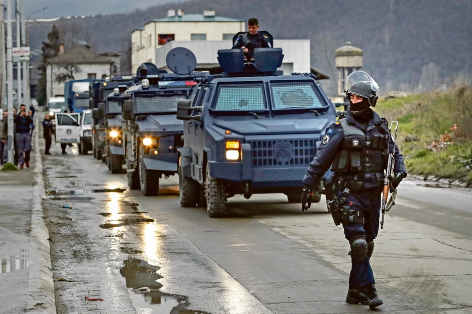 Vanredno stanje u Kosovskoj Mitrovici