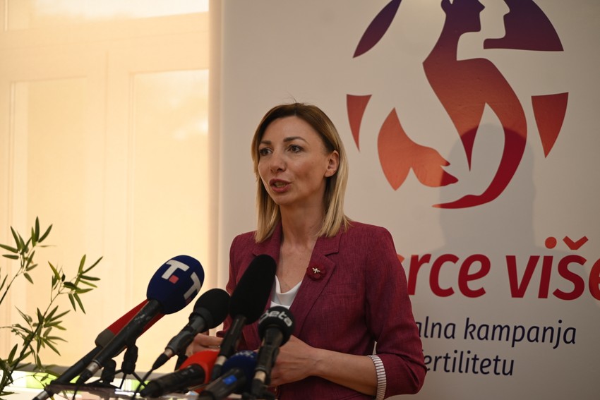 Tatjana Macura na otvaranju savetovališta "Za srce više"