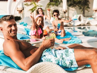 Planujesz wyjazd na wakacje. Czy szef może odmówić ci urlopu?