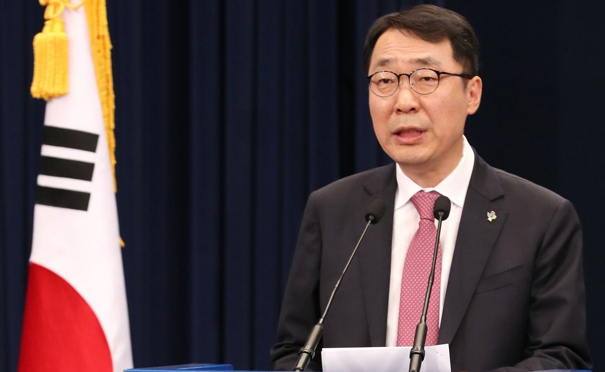 Yoon Young-chan, rzecznik prezydenta Korei Płd.