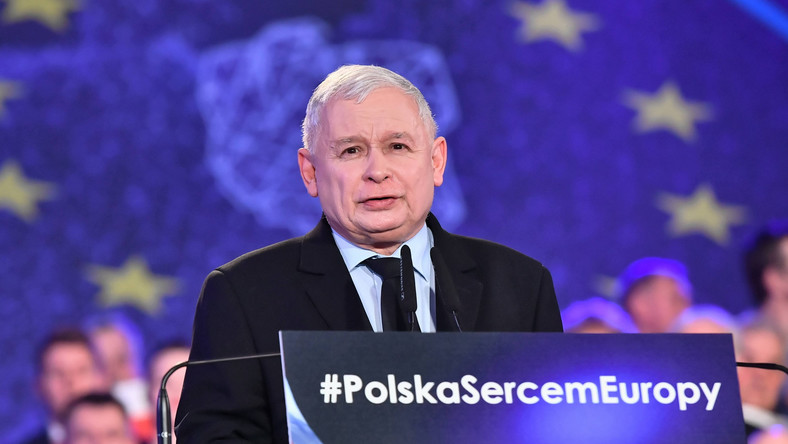Podczas konwencji regionalnej Prawa i Sprawiedliwości lider ugrupowania Jarosław Kaczyński rozszerzy tzw. piątkę PiS o kolejną propozycję programową - wynika z nieoficjalnych informacji PAP uzyskanych w partii. "Piątka plus" zostanie przedstawiona dzisiaj w Gdańsku.